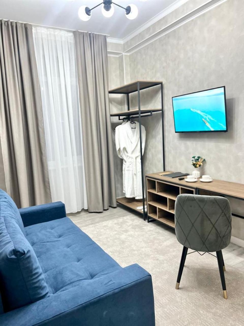 Urban Hotel Бішкек Екстер'єр фото