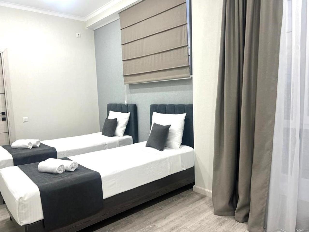 Urban Hotel Бішкек Екстер'єр фото